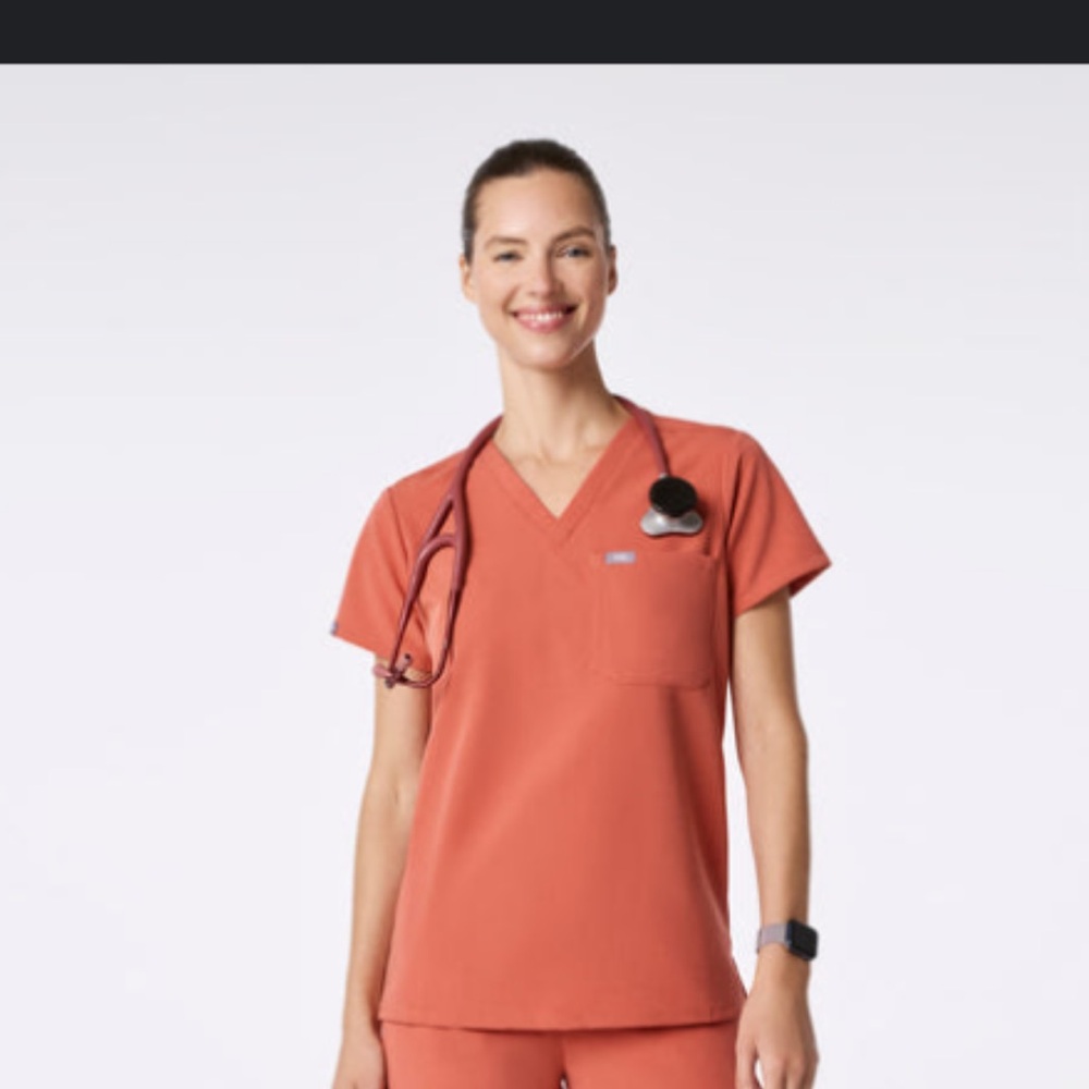 Figs Women's Short Sleeve V-Neck Top - Orange
